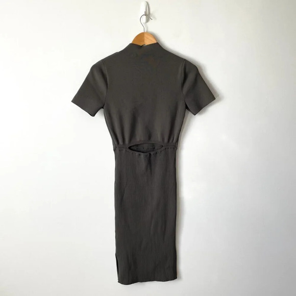 Aritzia Babaton High Neck Knit Short Sleeve Dress Olive Green Size Medium - Picture 3 of 5